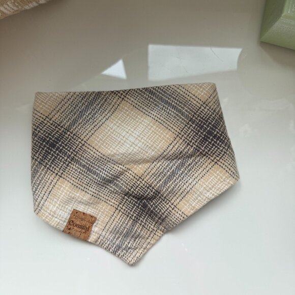 Coastal Pup | Bandana - Picture 1 of 2